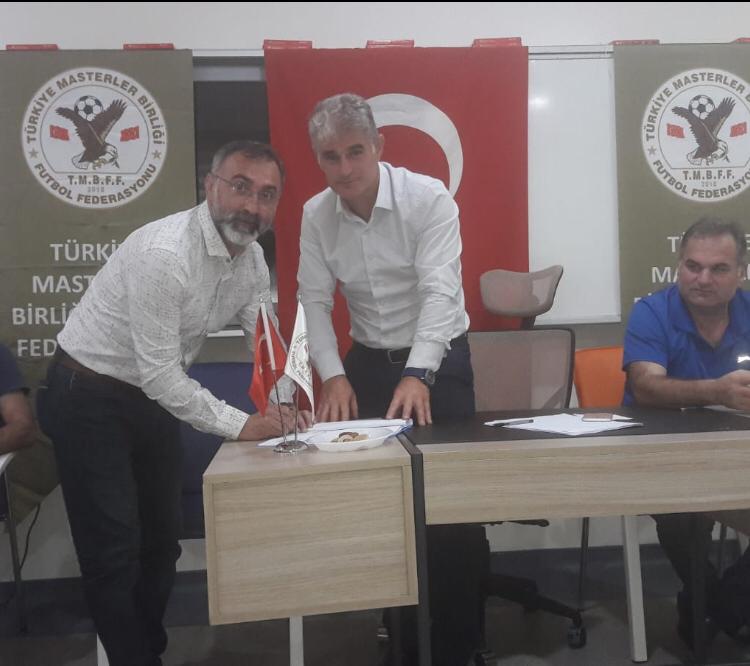 ARTVİN ÇORUH VETERANLAR, 2019-2020 FUTBOL SEZONUNA BÜYÜK GÜÇ KATACAK.